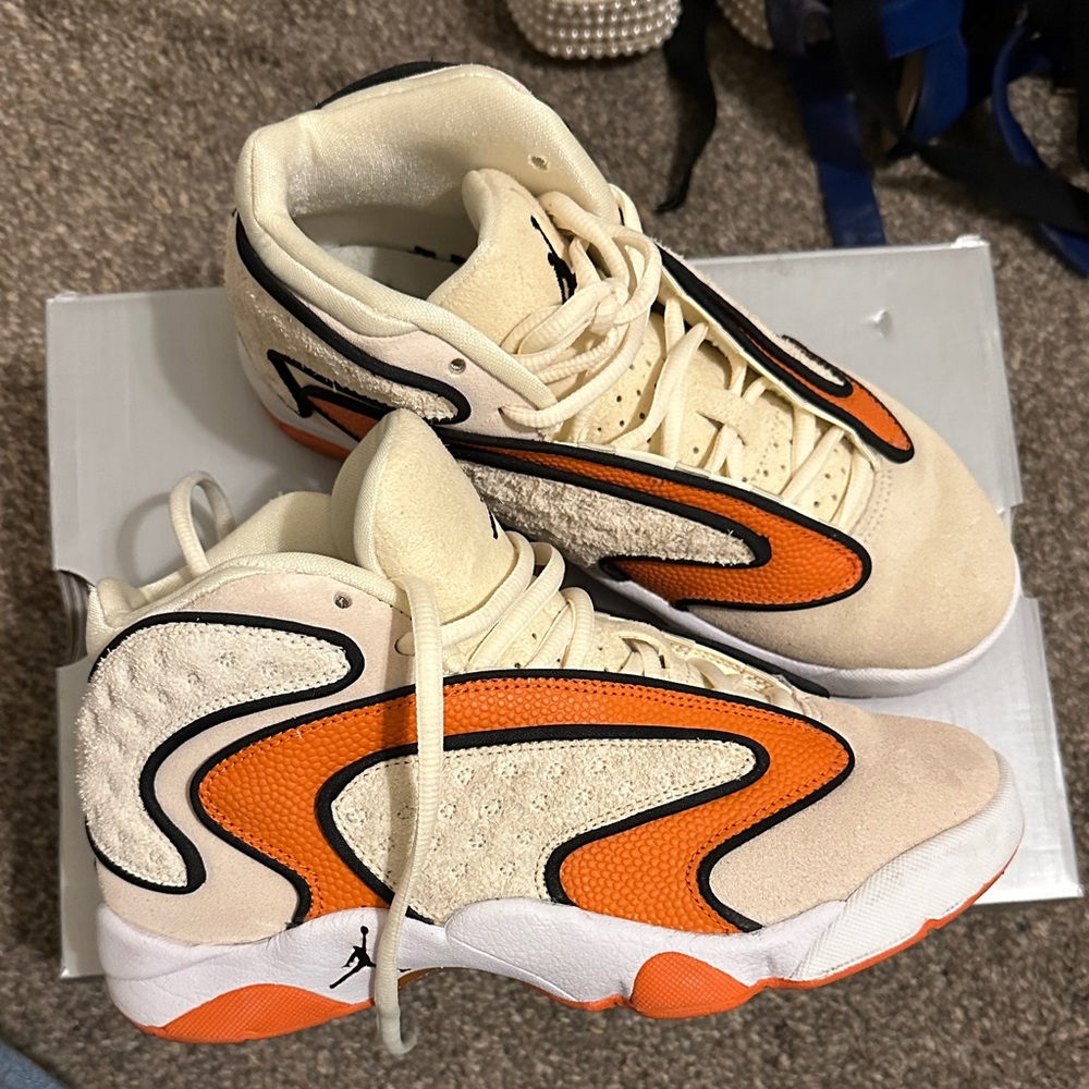 Women’s Air Jordan OG Coconut milk/Starfish Black
